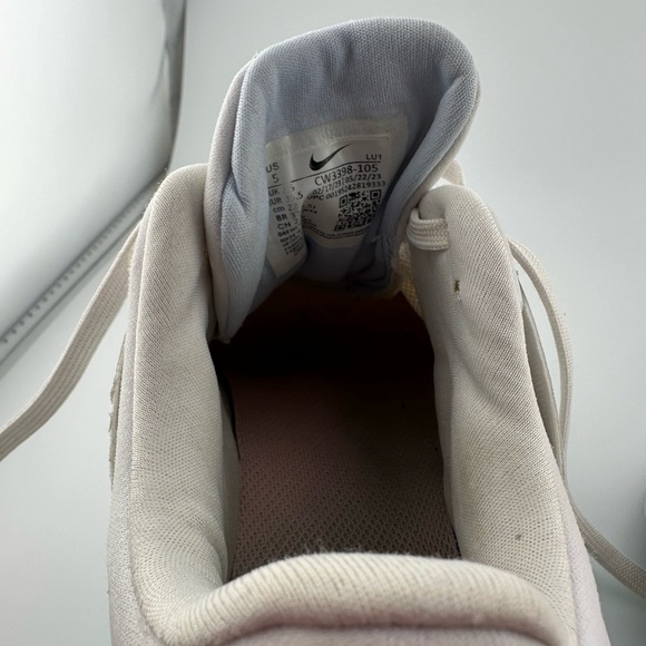 NIKE AIRMAX girls/kids/youth green/white/pink swoosh sneakers/shoes size 5 - Picture 4 of 6